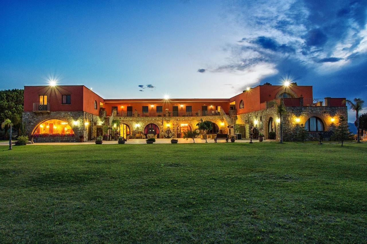 Cirò Marina Agriturismo Donna Germana מראה חיצוני תמונה